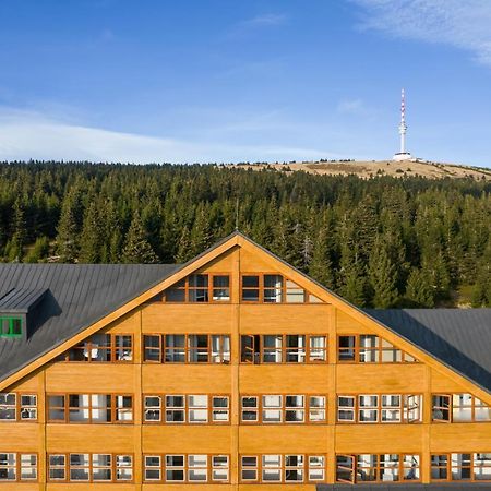 Hotel Petrovy Kameny Карлова-Студанка Экстерьер фото