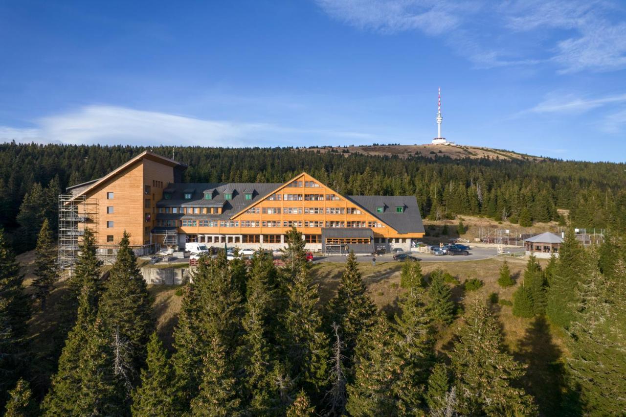 Hotel Petrovy Kameny Карлова-Студанка Экстерьер фото